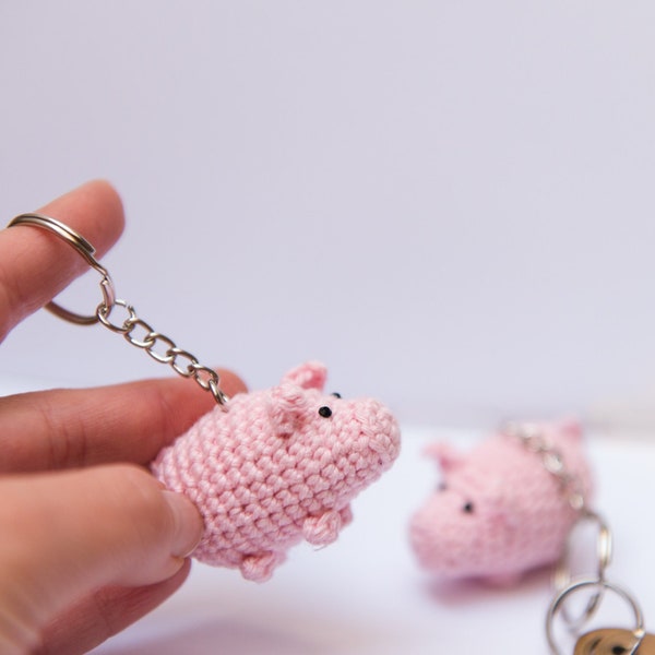 Porte-clés au crochet cochon, cochon amigurumi, porte-clés cochon au crochet, bijou de sac, porte-clés mignon, cadeau pour elle, cadeau cochon, porte-clés amigurumi, petit cochon