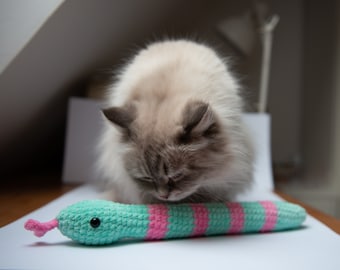 Boa catnip kicker, snake cat toy, catnip snake, cat toys, valerian toy, best cat toys, big cat kicker, big cat toy, crochet cat toy, for cat