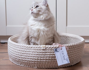Cama para gatos color crudo hecha de cordón de algodón, Cat Nest lavable, cómoda cama redonda para gatos. Cueva para gatos para dormir y relajarse. muebles modernos para gatos