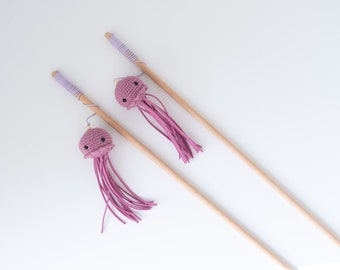 Juguete para gatos con medusa de hierba gatera: caña de pescar rosa jaspeado