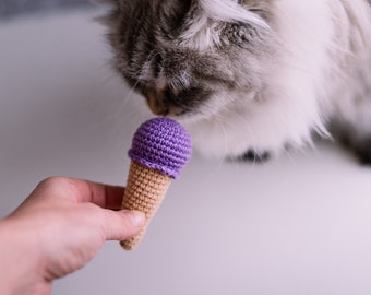 Catnip Ice cream, cat toy. Strawberry, mint or chocolate, cute toy. Best cat toys, catnip toys, crochet cat toy, amigurumi cat toy, pink cat