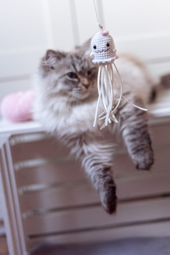 Novelty cat toys deals
