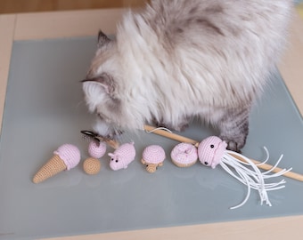 Juguetes para gatos hechos a mano con hierba gatera, rosa y beige, en caja de regalo