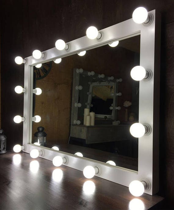 Vanity Mirror With Lights Hollywood Glamor Makeup Lamps For Showroom