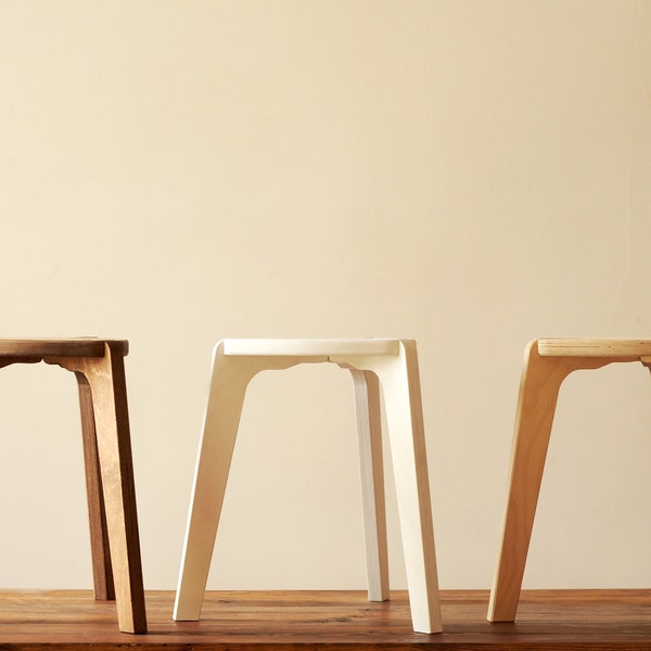 Hocker, Stuhl, Holzhocker, Sperrholzstuhl, Designhocker