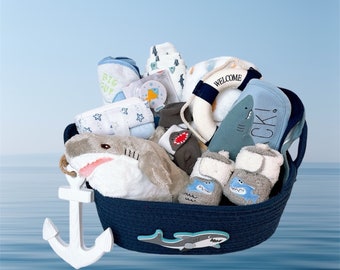 Panier cadeau bébé requin, coffret cadeau nouveau-né requin, thème nautique, thème requin