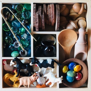 Farm Animals Sensory Bin Activity Set • Montessori • Spring • Home Acitivity • Loose Parts • Tinker Tray • Small World Play • Sensory Bin