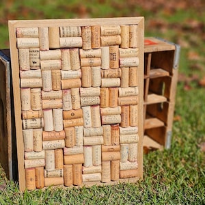 Framed Wine Cork Board - Pinboard Organizer - Office, Kitchen, Farmhouse Decor - Wine Gift