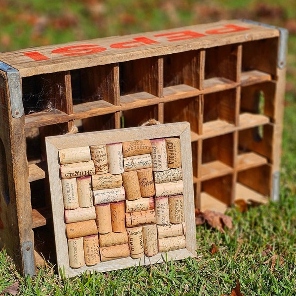 Framed Wine Cork Board Pinboard Organizer - Kitchen, Farmhouse Decor - Wine Gift Corkboard Pushpin - Basket Weave Pattern - Wine Cork Trivet