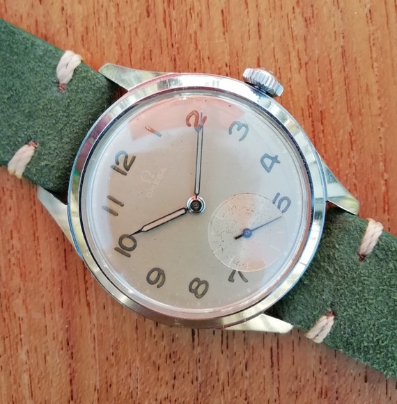 OMEGA Rare 1940s Vintage Sub Second 