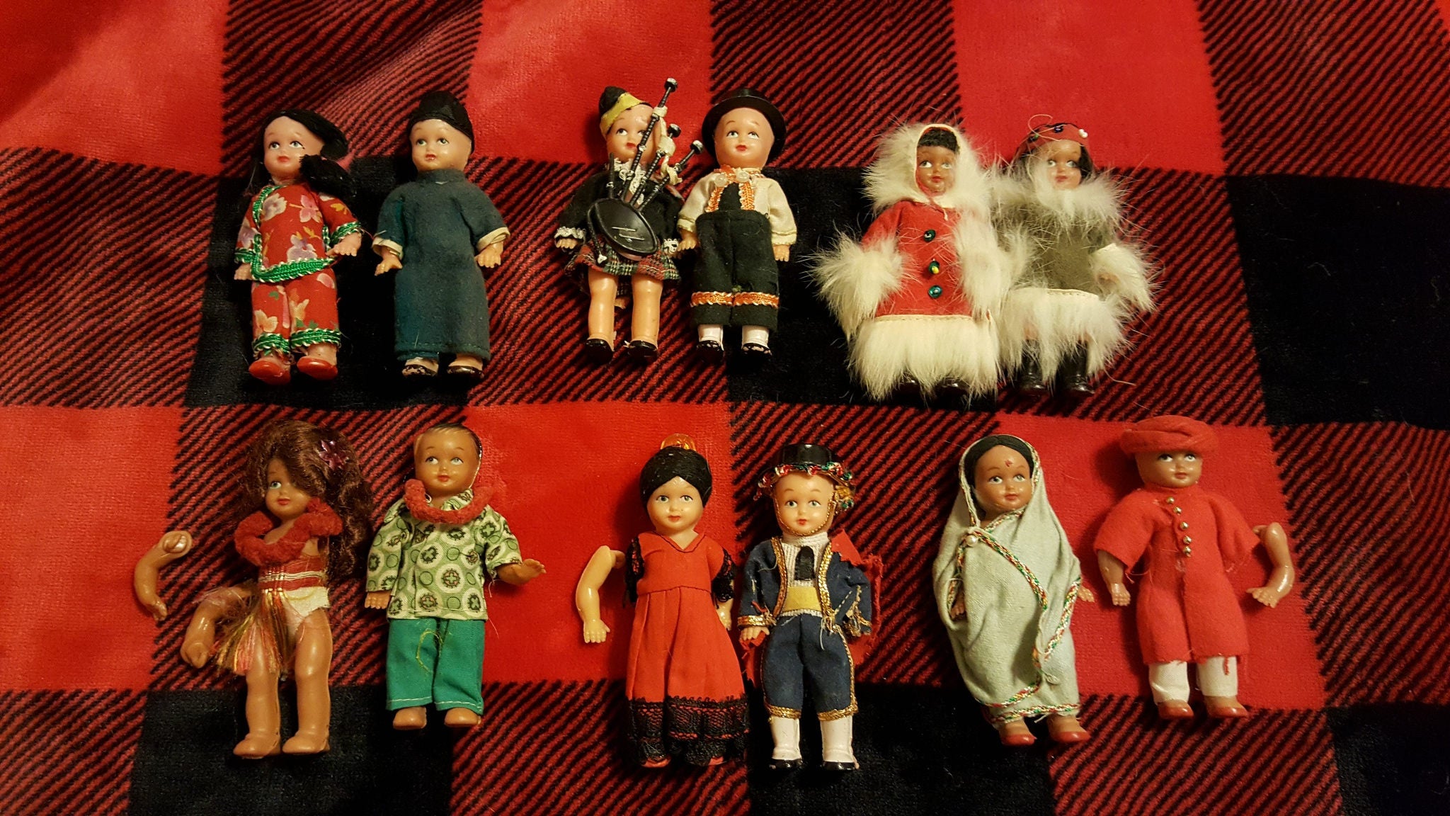 arco dolls of the world value