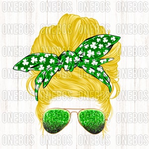 Blonde Messy Bun, Grüne Haarband Schleife mit weißem Klee muster, Kleeblatt Print, Cooles Küken, grüne Glitzer Sonnenbrille, Sublimation und DTG