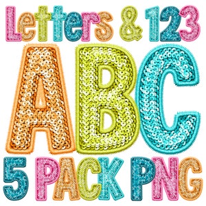 Pode incluir: Um conjunto de letras e números coloridos e brilhantes, incluindo o alfabeto e os números 1, 2 e 3. As letras e os números são feitos de lantejoulas e têm um visual brilhante e festivo. O texto "Letters & 123" e "5 Pack PNG" também está incluído na imagem.