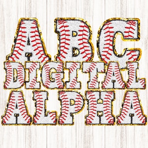 Può includere: ABC Digital Alpha, un set di lettere in un design a punto di baseball con contorno dorato. Le lettere sono bianche con cuciture rosse.
