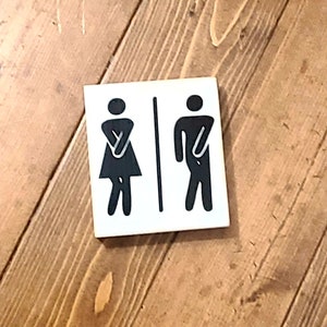 Letrero rústico de madera para baño: decoración divertida para hombre y mujer.