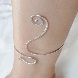 Verstellbarer Armreif, Fußkettchen Armreif aus Silber, Sommer Fuß Fußmanschette, Boho Hippie Körperschmuck, Wickelarmband.
