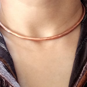 Thick pure copper torque necklace,Solid metal neck cuff,Minimalist bridal choker,Adjustable boho collar,Rigid tribal collier,Ethnic choker.