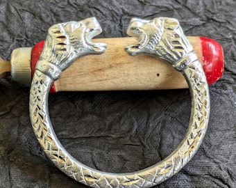 Bracelet Manchette Laiton épais Visage De Lion Doré, Fait Main En Inde - Neuf