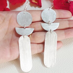 Orecchini lunghi in argento, orecchini minimalisti, regalo per lei, orecchini per donna, gioielli fatti a mano, orecchini geometrici, orecchini extra large.