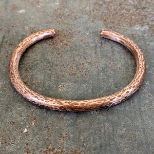 Mens Copper Bracelet,Solid Copper Cuff,Rustic Hammered Bracelet,Gift For Her/Him,Handforged Bracelet,7th Anniversary Gift,Arthritis Jewelry