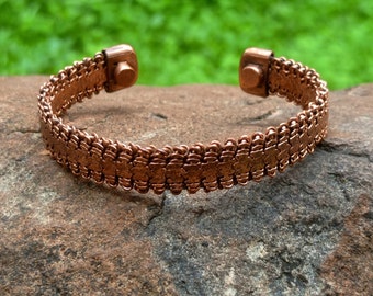 Bracciale rigido in rame da uomo, bracciale da uomo in metallo largo, bracciale rustico da uomo, bracciale in rame da uomo e da donna, regalo di anniversario. Regalo per lui o per lei,