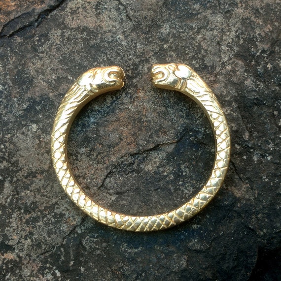 Lion-Head Cuff Braceletライオンヘッドバングルブレスレット