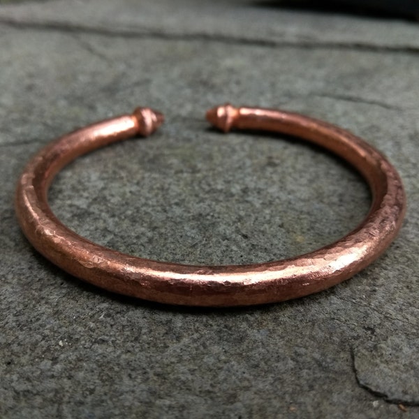 Thick heavy pure copper bracelet,Solid chunky mens cuff bangle,Adjustable arthritis jewelry,Unisex metal open cuff,Hammered healing bracelet