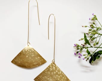 Długie złote kolczyki, minimalistyczne kolczyki, wyraziste kolczyki, duże kolczyki, geometryczne kolczyki, wiszące kolczyki, kolczyki boho, prezent dla niej, duże