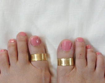 Gold Big Toe Ring, verstellbare Gold Toe Ring Manschette, Sommer Toe Band, breite Messing Toe Ring, offene Big Toe Ring, Gold Schmuck für Fuß, Dicker Toe Ring.