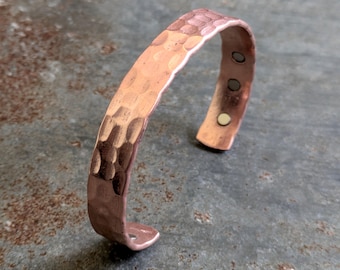 Gehämmertes Kupfer Armreif für Männer und Frauen, Geschenk für Sie und Ihn, reiner Kupfer Armreif, Arthritis Schmuck, Heilungs Manschette.
