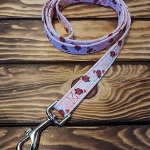 Rosey Paws Leash