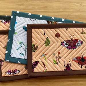 Insect mug rugs, mix and match