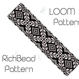 Può includere: Un design a motivo di telaio in bianco e nero con il testo "LOOM Pattern" e "RichBead Pattern". Il motivo presenta forme geometriche ed è ambientato su uno sfondo bianco. Il design è angolato diagonalmente.