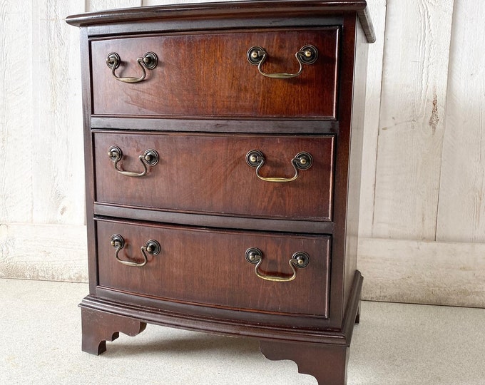 Small Chest of Drawers Bedside