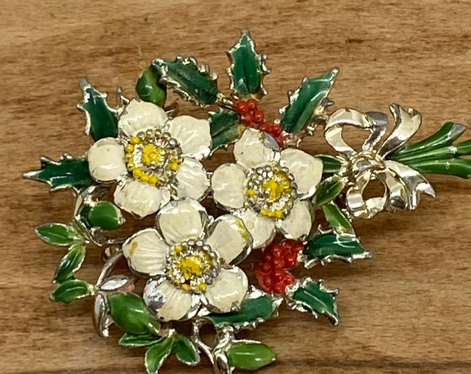 Collectable Exquisite Christmas Brooch 60's