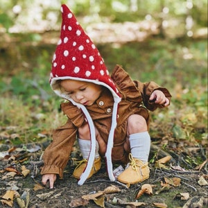 Mushroom hat in red wool, lovely for autumn walks Red Pixie hat, cotton fleece lining. Baby and child sizes.Adult sizes on different listing