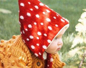 Mushroom hat, wool Pixie hat, toadstool hat, Red Pointy winter hat, whimsical mushroom, cotton fleece lining. Now in newborn to Adult sizes!