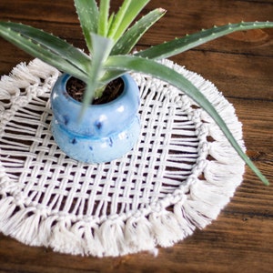 Circle Macrame Table Runner // Modern Doilies image 5