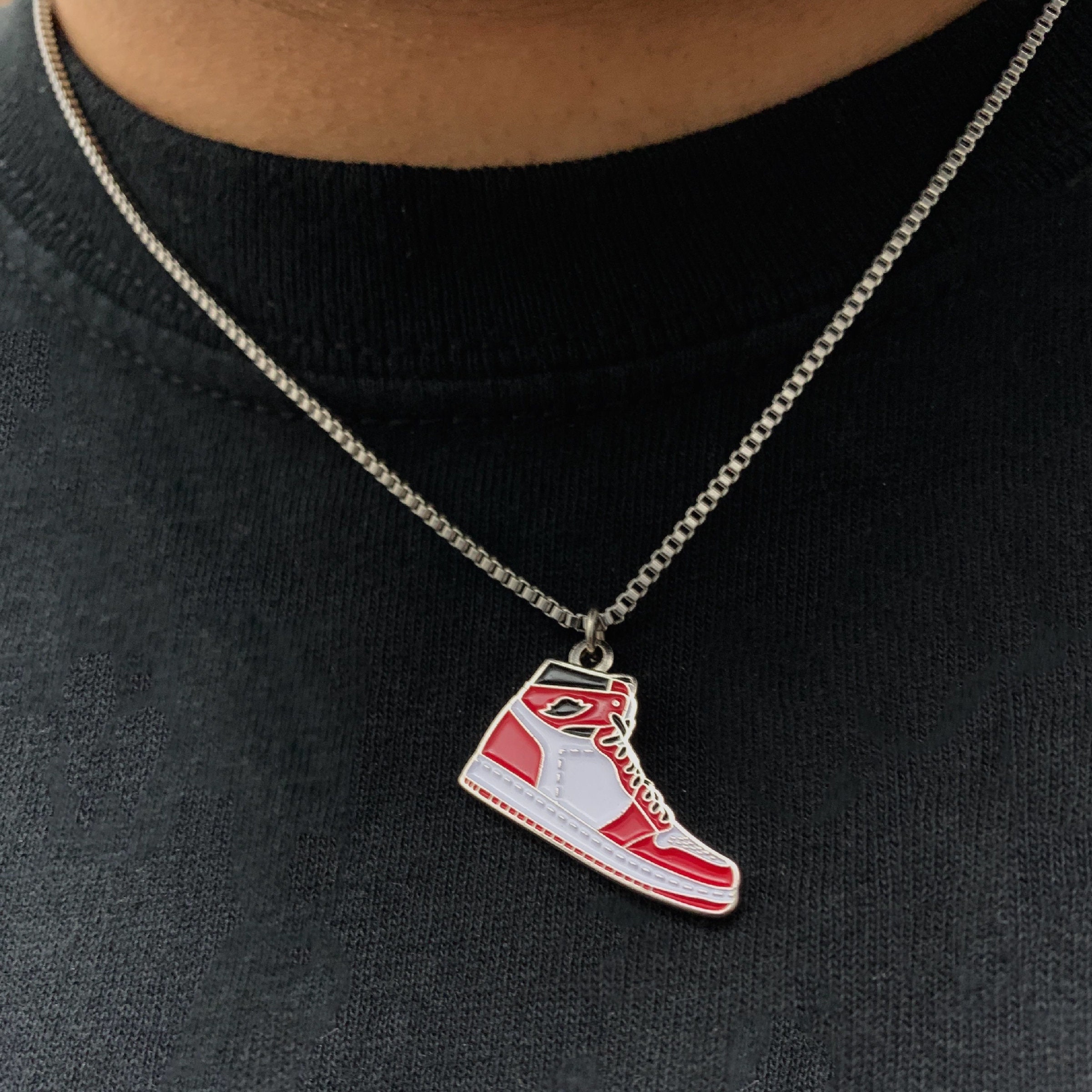 🔥NIKE SWOOSH LOGO SILVER DOG TAG NECKLACE CHAIN & GOLD NIKE AIR PIN🔥