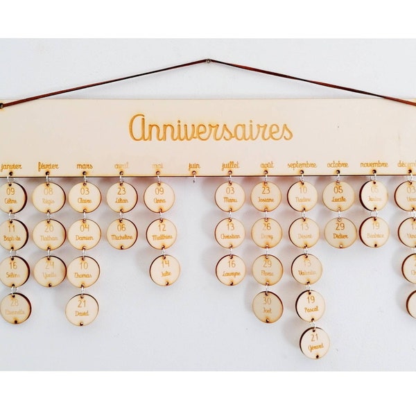 Calendrier des anniversaires perpétuel - suspension décoration en bois - gravure personnalisée