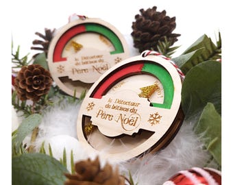 Christmas bauble: Santa's mischief detector, customizable with 1 or 2 first names