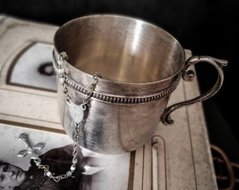 Victorian Classic Silver Mug - Brocanterie