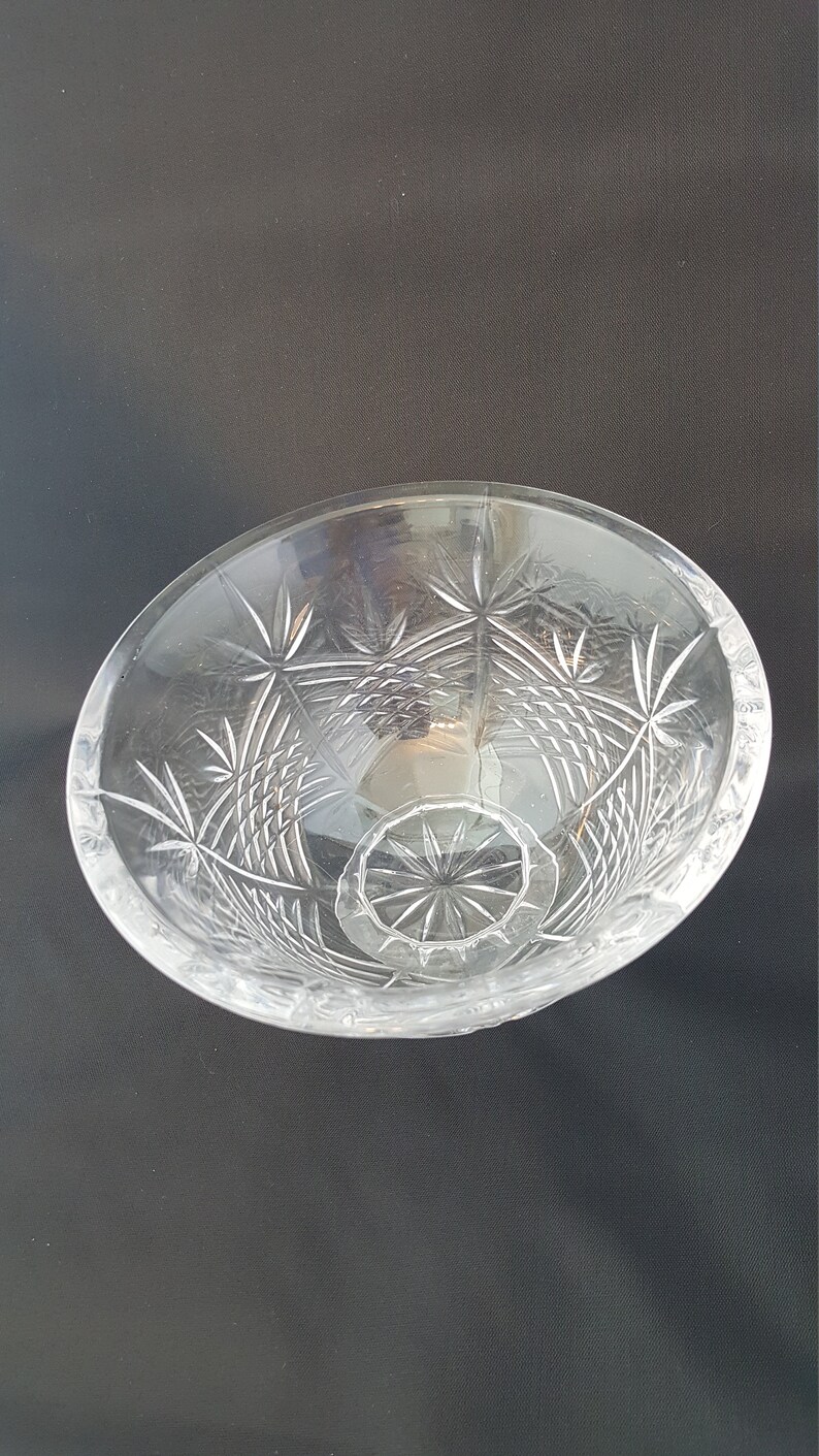 Candy Bowl Soap Dish Nut Bowl TOWLE Crystal 5 Footed Bowl Made in Austria Cut Crystal Clear Jewelry Serving Dish Clear Crystal Bowl