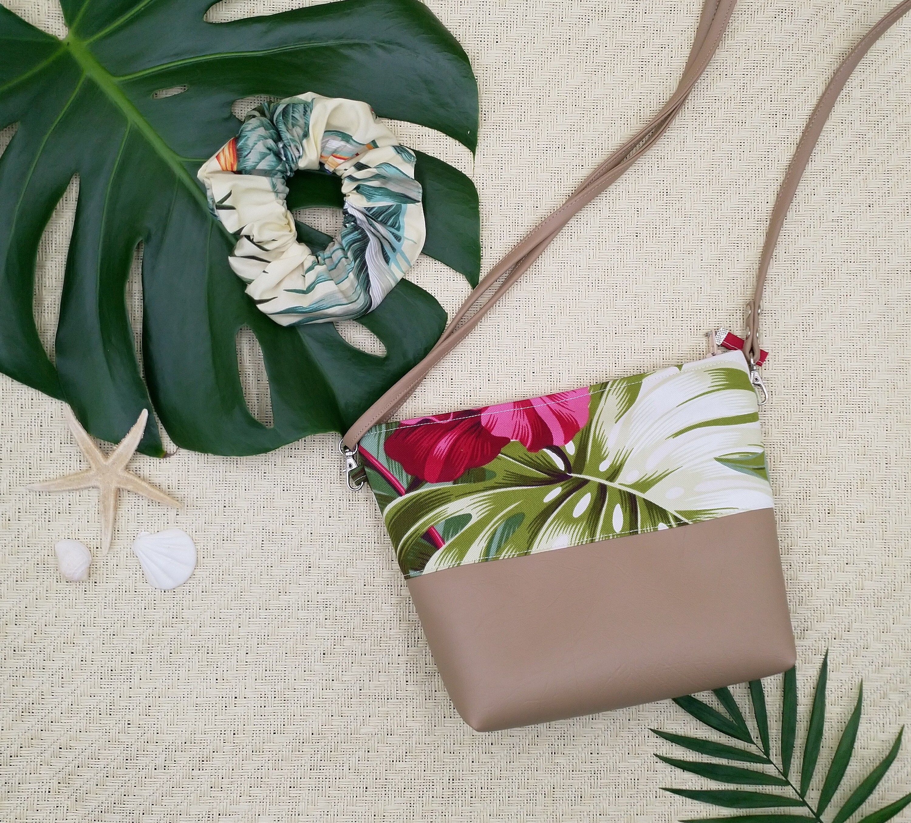 Tropical Handbag and Tropical Coin Purse. Etsy