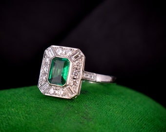 Emerald and Diamond Cluster Halo Platinum Ring | Engagement | Art Deco Style
