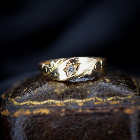 オールドマインカットダイヤ合計1.5カラット 18金クラスター