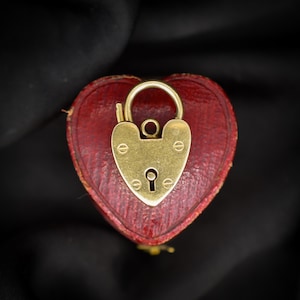 Vintage 9ct Gold Opening Heart Padlock Charm Pendant | Birmingham 1960