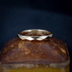 Vintage 9ct Rose Gold Faceted Stacking Wedding Band Ring | London 1947