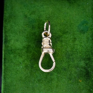 Large 9ct Yellow Gold Fancy Dog Clip Charm Pendant