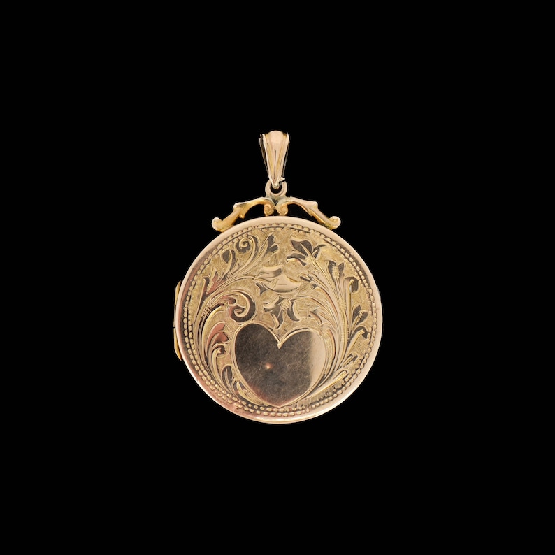 Antique 9ct 9K Yellow Gold Engraved Fancy Nippon regular agency Heart Locket Round Pen Limited time trial price